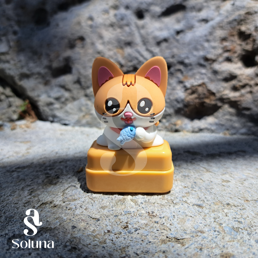Sello gato amarillo kawaii