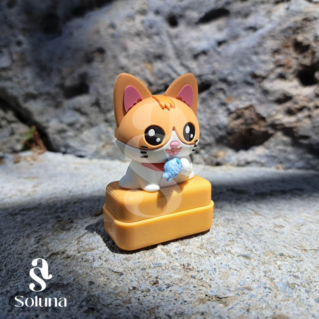 Sello gato amarillo kawaii